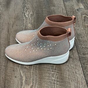 Alex Marie Rose Gold Women's Slip-On Sneakers size 10